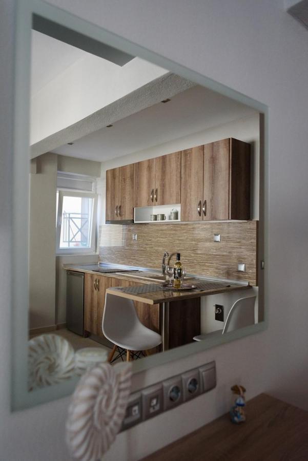 Haus Viktoria 1 Appartement Limenas  Buitenkant foto